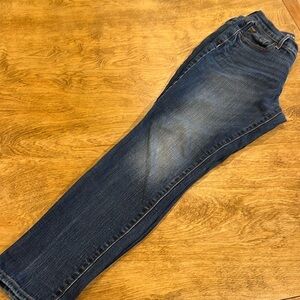 Old Navy Mid Rise Short Jeans